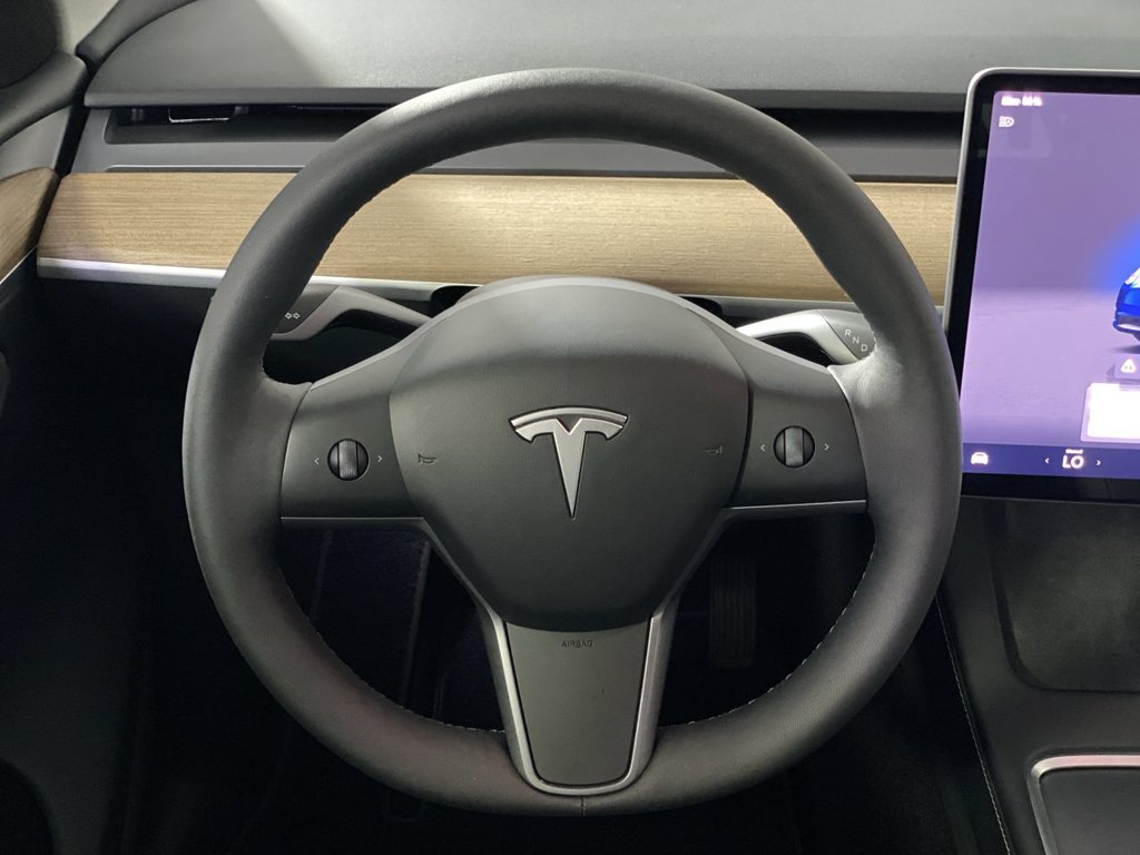 Used 2023 Tesla Model Y Long Range AWD/4WD image 16