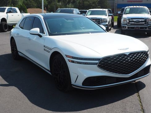 Used 2023 Genesis G90 3.5T AWD/4WD image 3