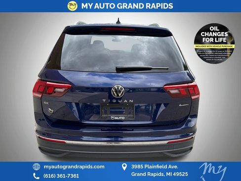 Used 2022 Volkswagen Tiguan SE AWD/4WD image 6