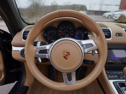 Used 2016 Porsche Boxster image 25