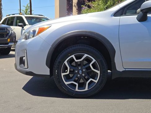 Used 2016 Subaru Crosstrek 2.0i Premium AWD/4WD image 9