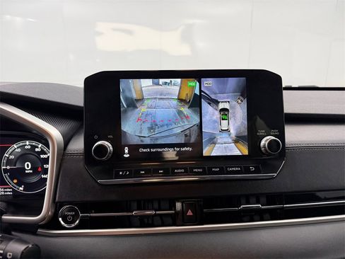 Used 2025 Mitsubishi Outlander SE image 18