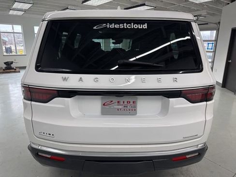 Used 2022 Jeep Wagoneer Series II w/ Premium Group I image 9