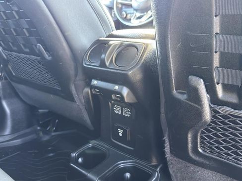 Used 2021 Jeep Gladiator Mojave image 28