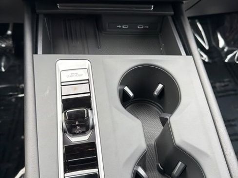 New 2026 Volkswagen Atlas SE image 12