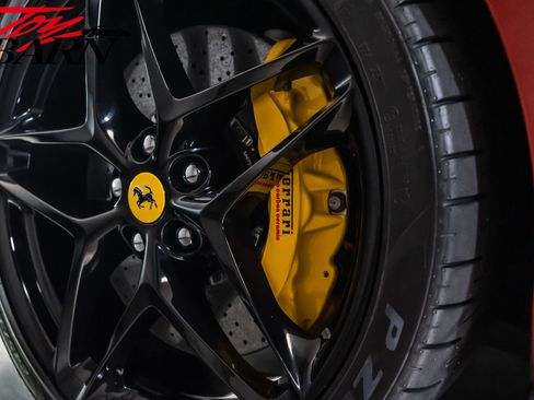 Used 2022 Ferrari Roma RWD image 14