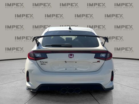 Used 2025 Honda Civic Type R image 4