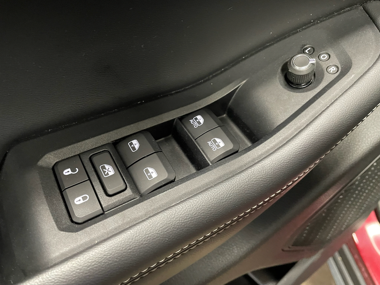 Used 2023 Jeep Grand Cherokee Limited AWD/4WD image 14