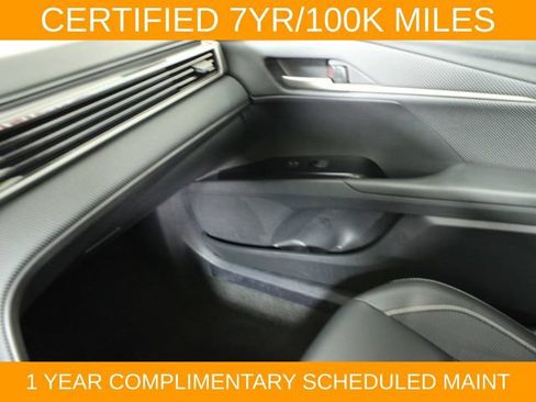 Used 2025 Toyota Camry SE FWD image 14