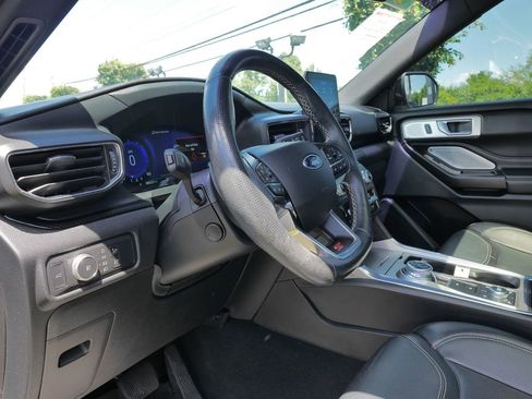 Used 2020 Ford Explorer ST w/ Premium Technology Package AWD/4WD image 24