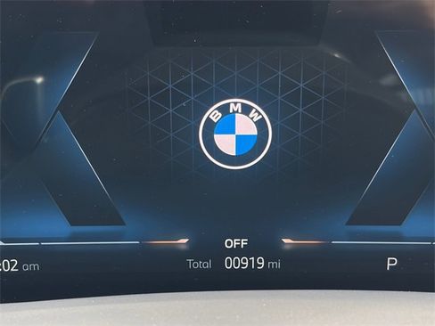 Used 2026 BMW X5 xDrive40i w/ M Sport Package image 13