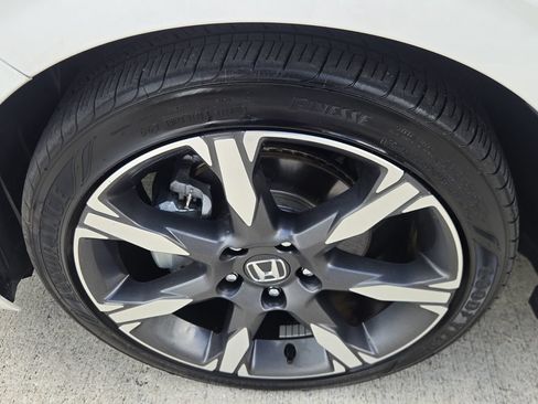 Used 2025 Honda Civic Sport Touring image 10
