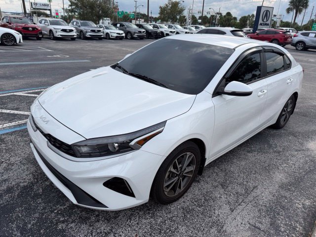 Used 2023 Kia Forte LXS w/ LXS Technology Package FWD image 1