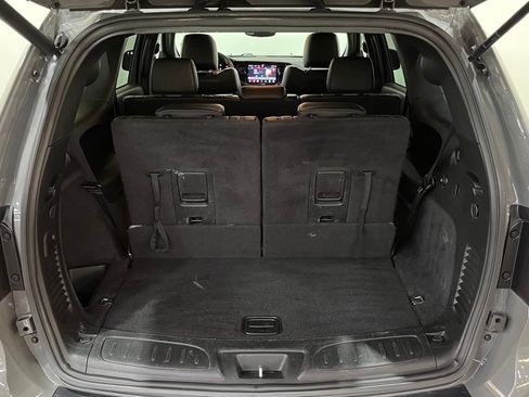 Used 2025 Dodge Durango R/T AWD/4WD image 13
