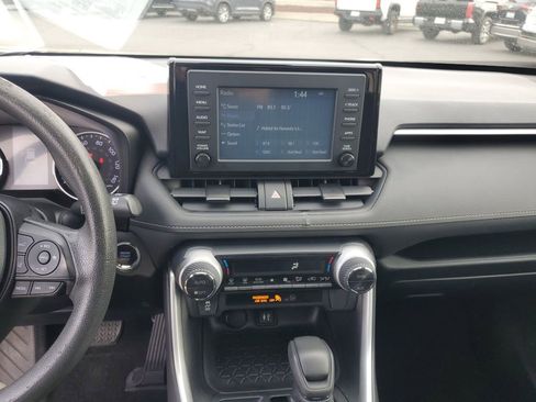 Used 2019 Toyota RAV4 XLE image 13