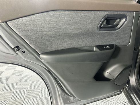 Certified 2023 Nissan Rogue S image 30