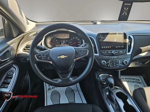 Used 2024 Chevrolet Malibu LT FWD image 17