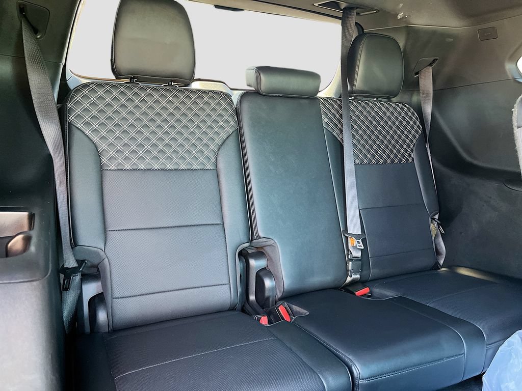Used 2024 GMC Acadia Denali w/ Super Cruise Package FWD image 28