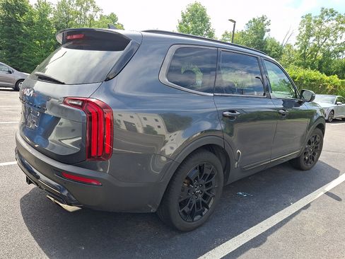 Used 2022 Kia Telluride EX w/ EX Premium Package AWD/4WD image 4