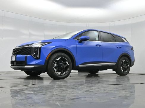 New 2026 Kia Sportage EX FWD image 60