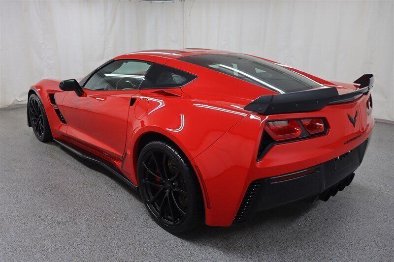 Used 2019 Chevrolet Corvette Grand Sport RWD image 5