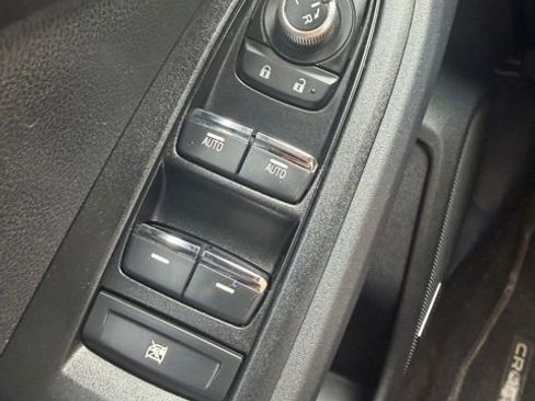 Used 2024 Subaru Crosstrek 2.5i Limited AWD/4WD image 19