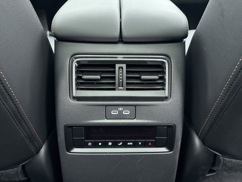 Used 2024 MAZDA CX-90 Plug-In Hybrid w/ Premium Pkg AWD/4WD image 22