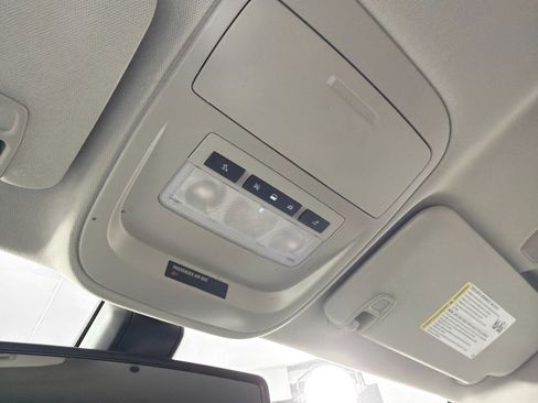 Used 2022 Chevrolet Colorado LT w/ LT Convenience Package image 24