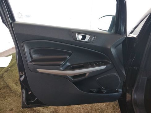 Used 2019 Ford EcoSport Titanium FWD image 18