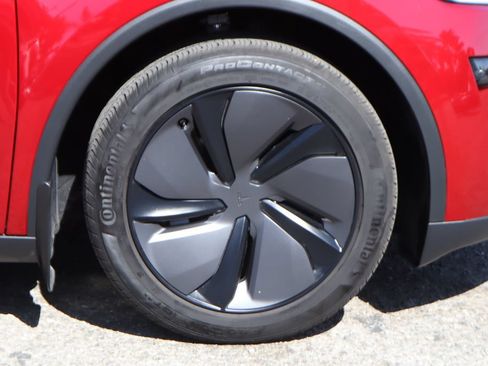 Used 2026 Tesla Model Y Long Range RWD image 44