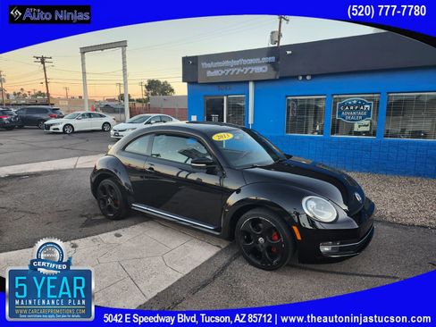Used 2013 Volkswagen Beetle 2.0T image 8