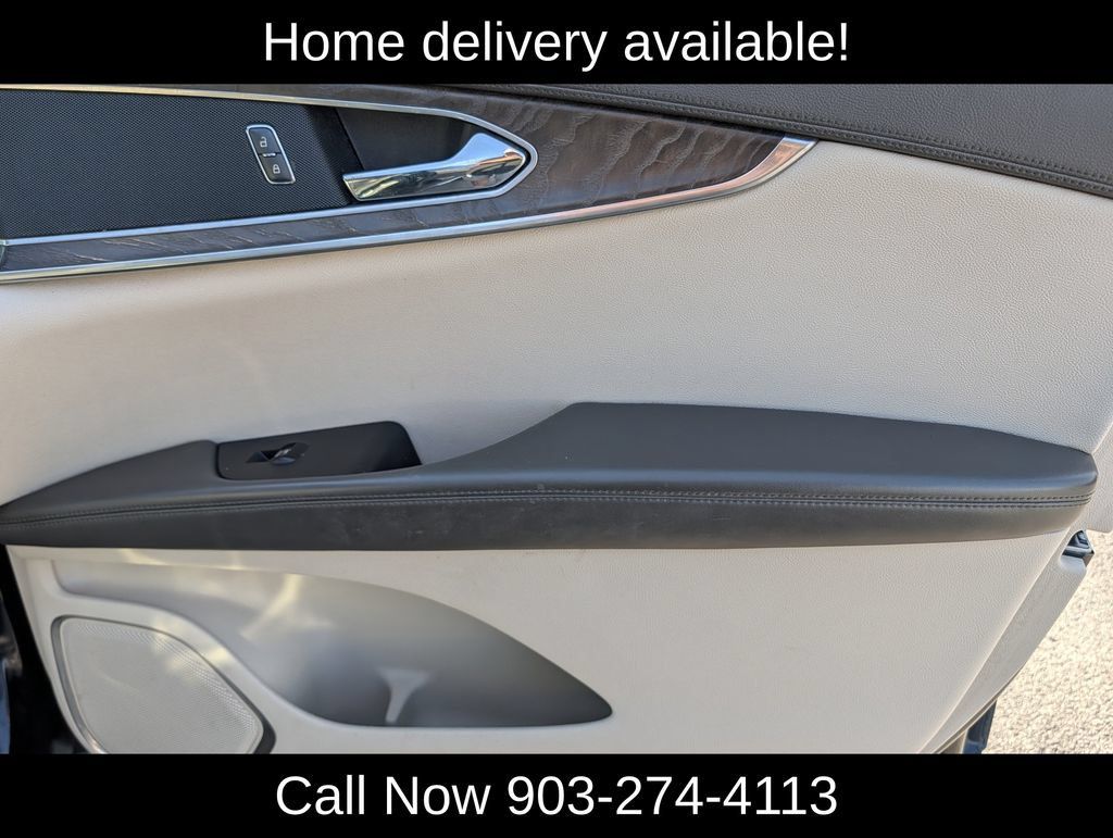Used 2018 Lincoln MKX Select w/ Select Plus Package FWD image 32