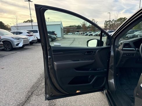 Used 2018 Honda Odyssey EX-L image 10