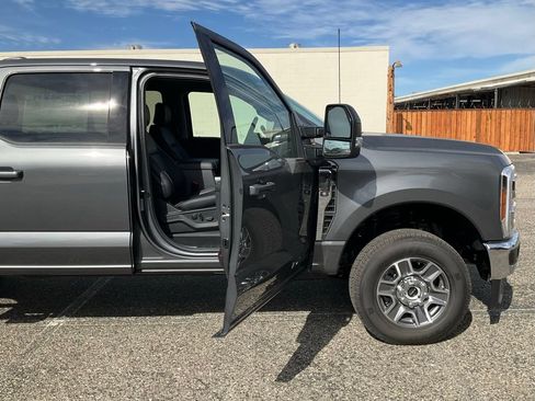 New 2026 Ford F250 Lariat AWD/4WD image 39