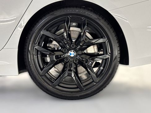 Used 2026 BMW 330i Sedan w/ M Sport Package RWD image 11