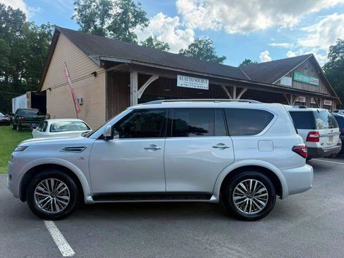 Used 2021 Nissan Armada SV w/ SV Appearance Package RWD image 5