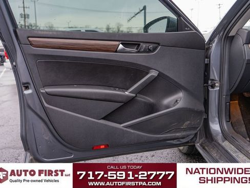 Used 2020 Volkswagen Passat 2.0T SEL image 9