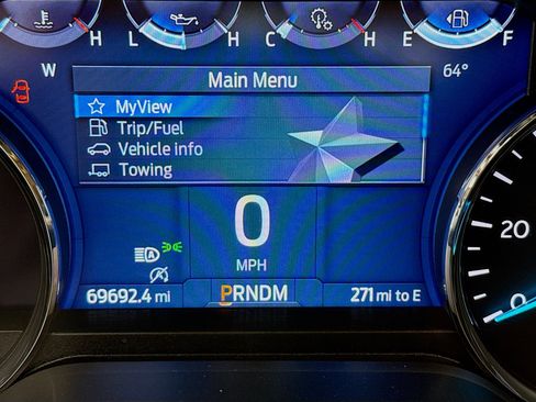 Used 2023 Ford Expedition XLT image 13