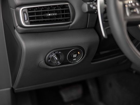 Used 2024 Maserati Levante Modena Ultima image 21