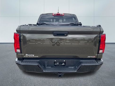 Used 2024 Chevrolet Colorado ZR2 AWD/4WD image 3