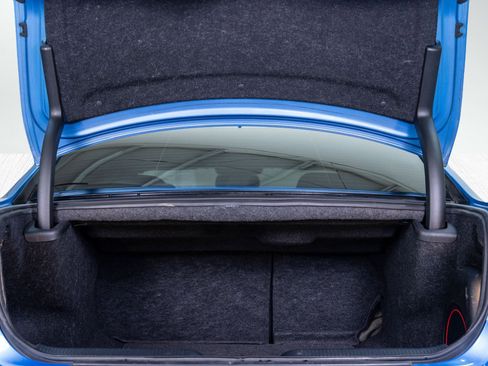 Used 2015 Dodge Charger SXT image 8