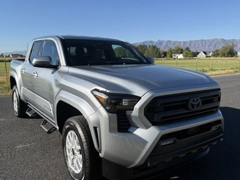 New 2025 Toyota Tacoma SR5 image 5