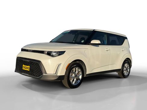 Used 2024 Kia Soul LX w/ Option Group 015 image 1
