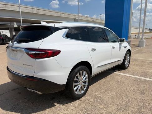 Used 2019 Buick Enclave Essence w/ Trailering Package, 5000 lbs. FWD image 5