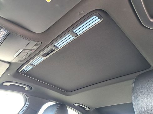 Used 2019 Mercedes-Benz C 300 C 300 image 17