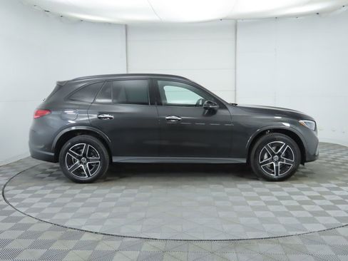 Certified 2026 Mercedes-Benz GLC 300 image 4