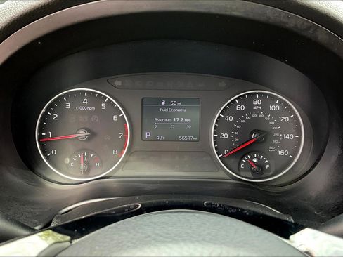Used 2021 Kia Seltos S FWD image 12