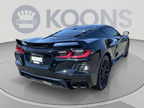Used 2024 Chevrolet Corvette Stingray Preferred Cpe w/ Z51 Performance Package RWD image 16