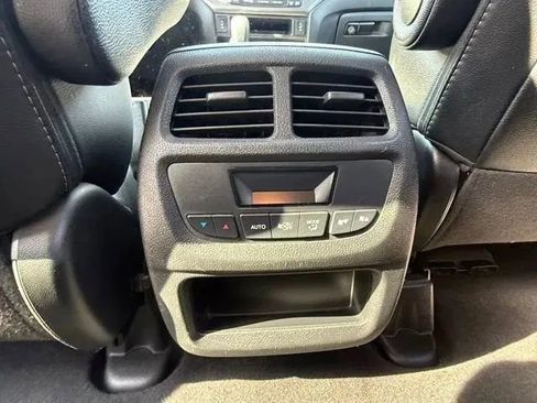 Used 2018 Honda Pilot EX-L image 31
