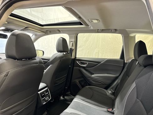 Used 2024 Subaru Forester Premium AWD/4WD image 14